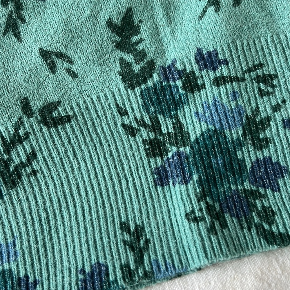 LC Lauren Conrad Green/Blue Floral Sweater Size 2XL - Picture 10 of 10